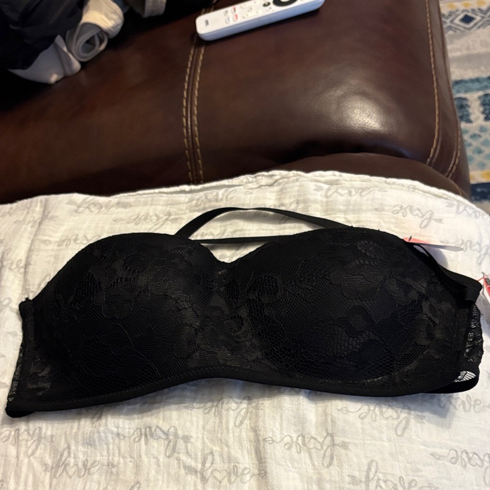 Black Lace Strapless Bra - Women Intimates & Sleepwear NWT Size L